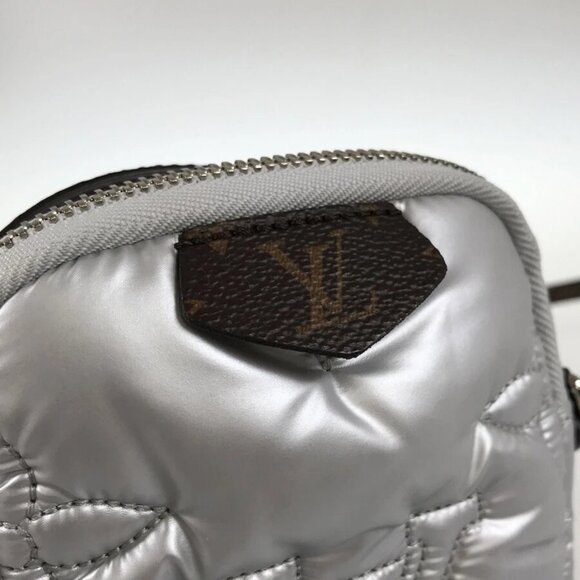 LOUIS VUITTON LV Pillow Phone Pouch M81716 Shoulder bag - Picture 5 of 15